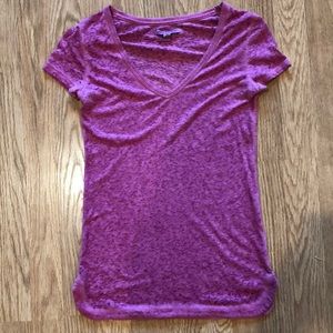 AEO V Neck Tee